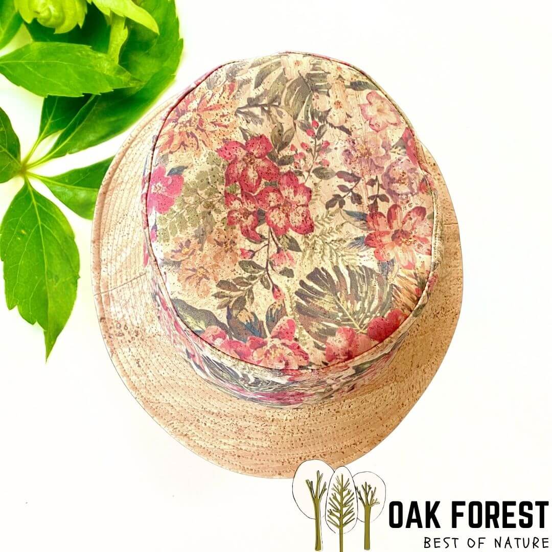 chapeau beret - béret - béret femme - béret homme - béret vegan - béret vegan homme - béret français - bérets - béret chapeau - chapeau beret homme - casquette homme - béret liège - beret liege - béret en liege - beret en liege - casquettes bérets homme - béret cuir végétal - beret femme cuir végétal - cuir vegetal - bonnet béret - casquette vegan - chapeau en liège - chapeau marron homme - chapeau Indiana Jones - chapeau Panama homme vegan - chapeau femme liege portugal - chapeau pêcheur - bob