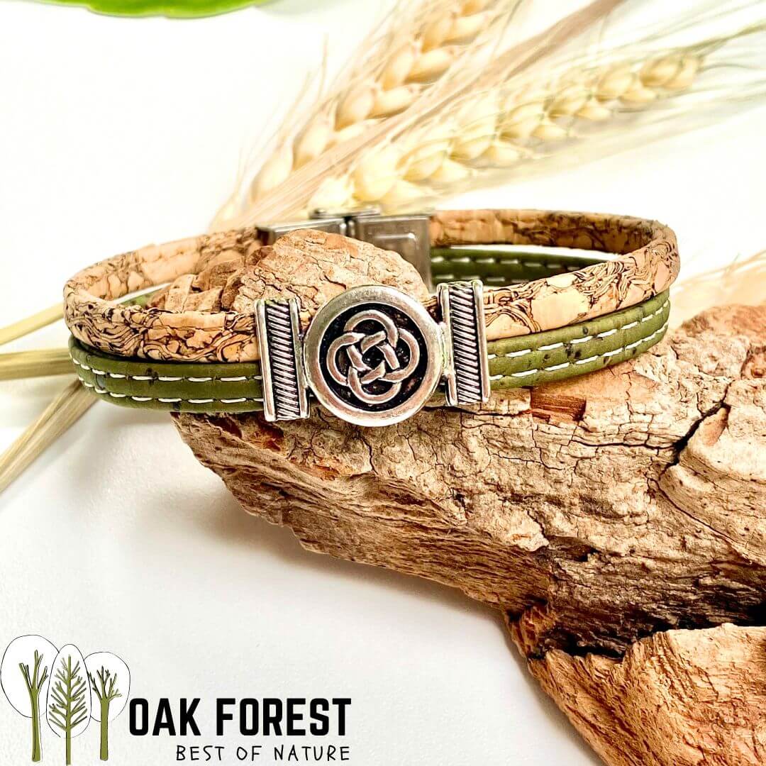bracelet perle liege - bracelet mixte vegan - bracelet homme vegan - bracelet femme vegan - bracelet fantaisie naturel - bracelet portugal fait main - bracelet pas cher - idée cadeau homme - bracelet perles mixte - bracelet made in france - bracelet celtique - bracelet homme kaki - bracelet bicolore mixte vegan