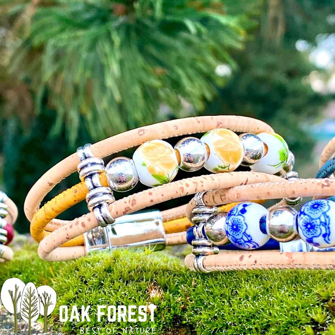 bracelet liege femme vegan - bracelet en liege - bracelet liège portugal - bracelet liège noir et or - bracelet femme noir or - bracelet en liège vegan - bracelet chic - bracelet fleurs femme - bracelet femme été - bracelet fantaisie - idée cadeau femme - anniversaire femme - bracelet coloré vegan - bracelet éthique - ecoresponsable