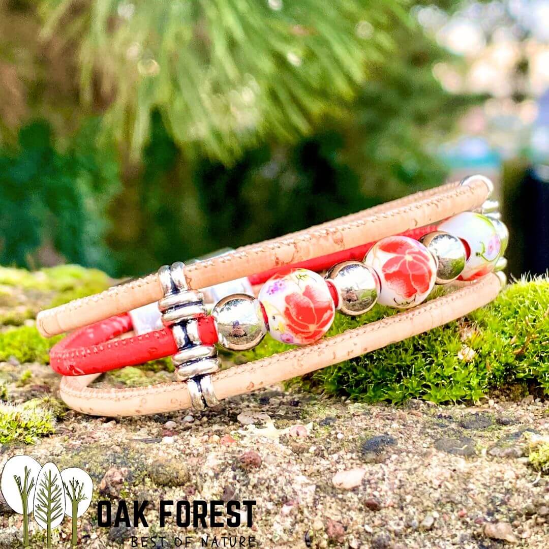bracelet liege femme vegan - bracelet en liege - bracelet liège portugal - bracelet liège noir et or - bracelet femme noir or - bracelet en liège vegan - bracelet chic - bracelet fleurs femme - bracelet femme été - bracelet fantaisie - idée cadeau femme - anniversaire femme - bracelet coloré vegan - bracelet éthique - ecoresponsable