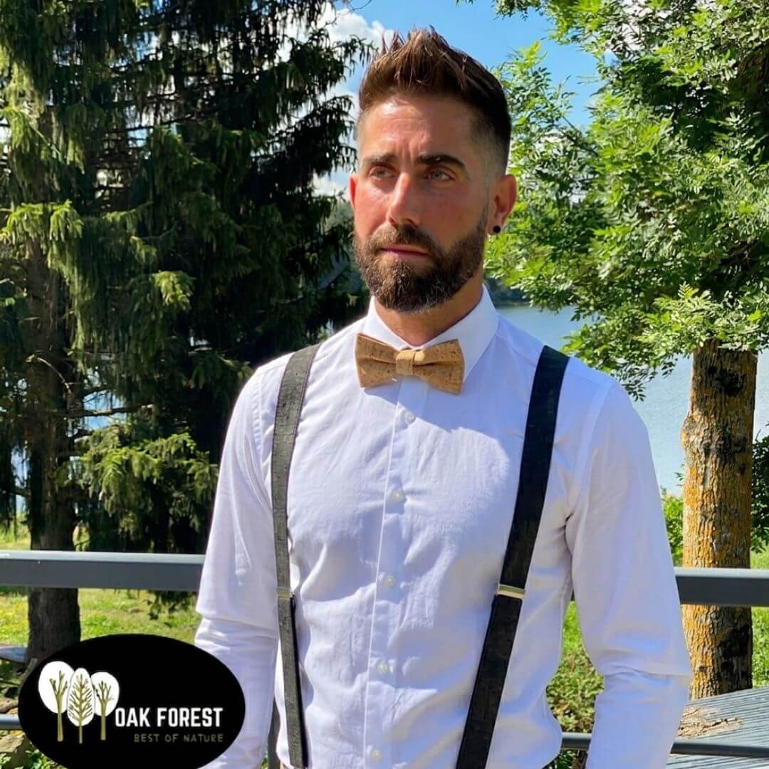 bretelles homme vegan en liège noir porté lors d'un mariage avec noeud papillon en liège naturel