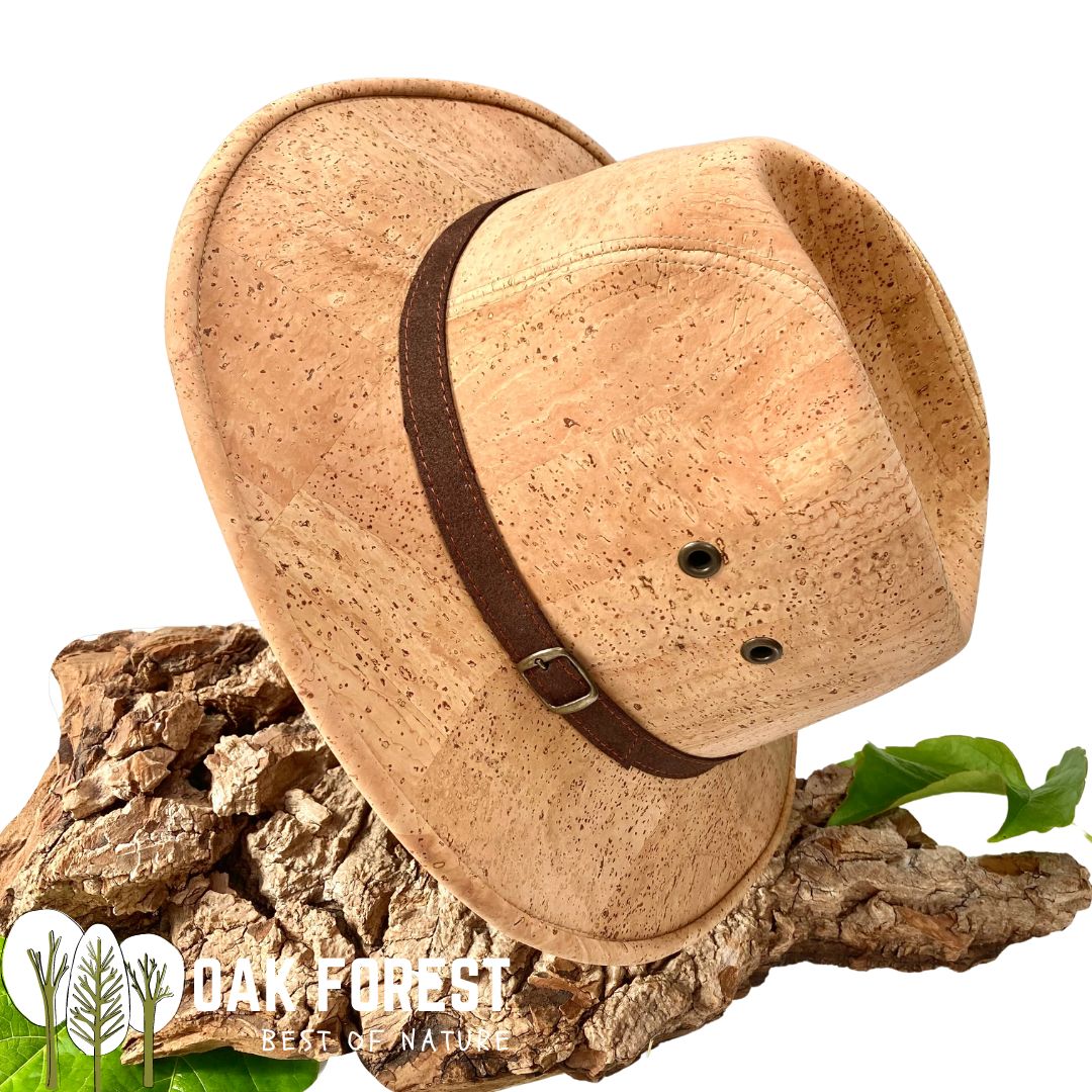 chapeau beret - béret - béret femme - béret homme - béret vegan - béret vegan homme - béret français - bérets - béret chapeau - chapeau beret homme - casquette homme - béret liège - beret liege - béret en liege - beret en liege - casquettes bérets homme - béret cuir végétal - beret femme cuir végétal - cuir vegetal - bonnet béret - casquette vegan - chapeau en liège - chapeau marron homme - chapeau Indiana Jones - chapeau Panama homme vegan - chapeau panama liege portugal