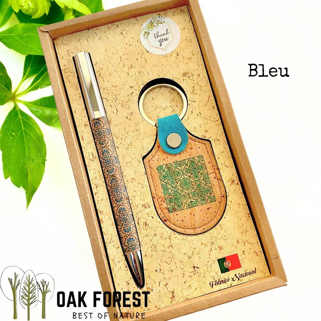 idée cadeau - coffret stylo et porte clé vegan en liège - stylo portugal - stylo original - plaisir d'offrir - artisanat portugal - cadeau vegan en liege - idée cadeau bureau - petit cadeau pas cher