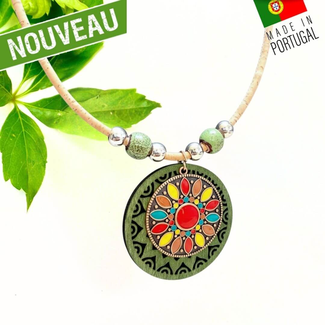 collier-femme-liege-naturel-pendentif-bois-mandala-portugal