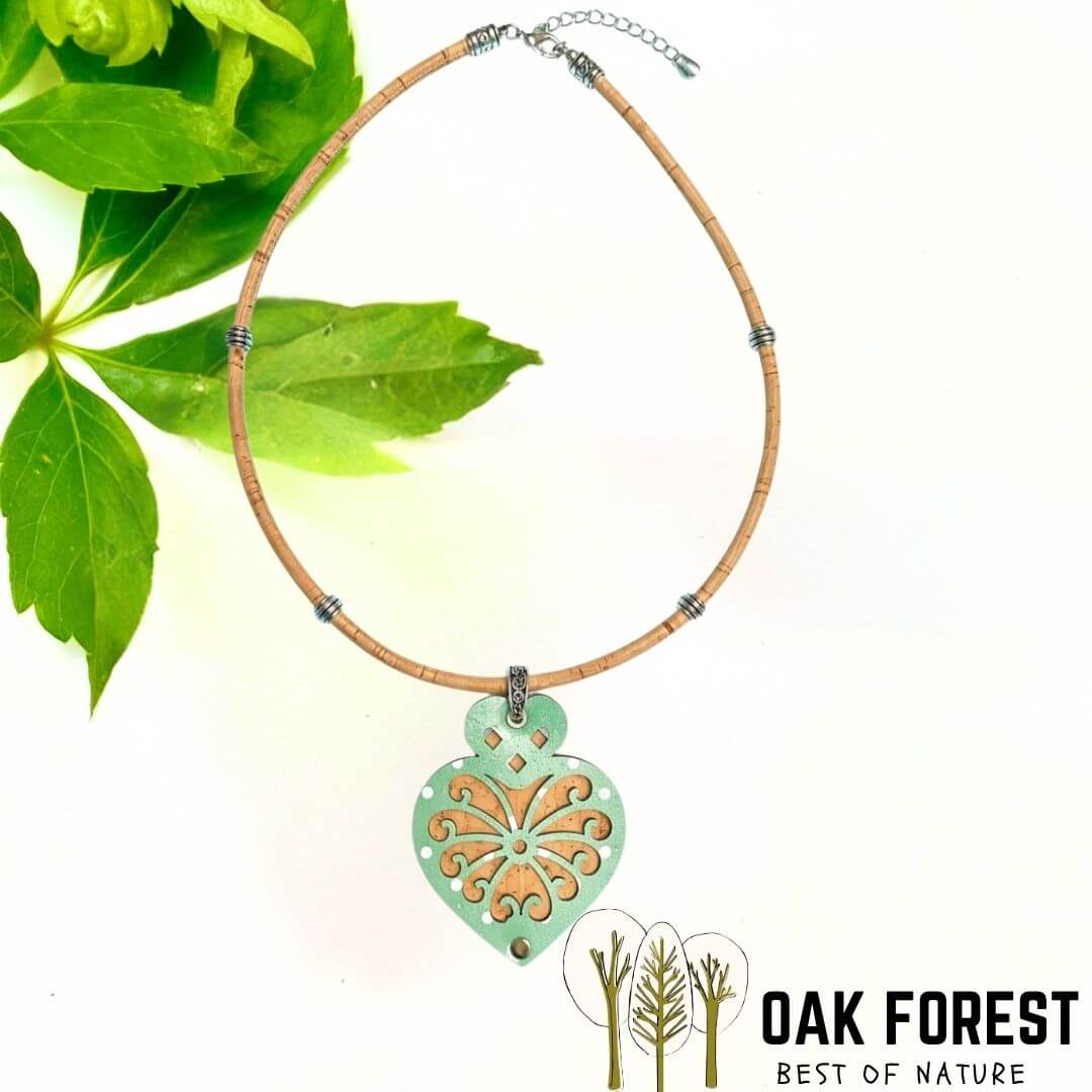 Collier Joli Coeur complet, cordon liège 40 cm avec pendentif coeur ajouré et chaînette de réglage