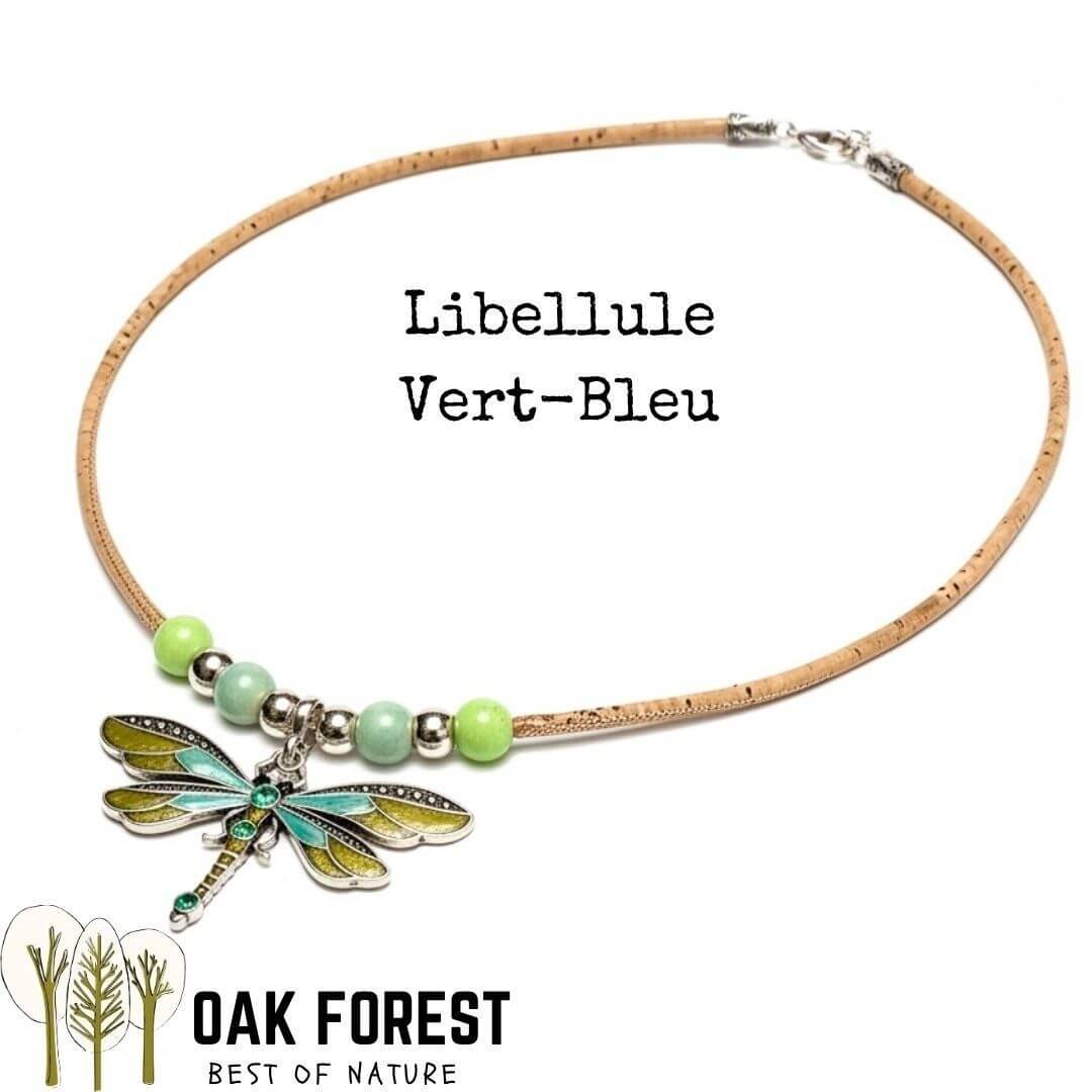 Collier en liège Libellule Color violet, pendentif libellule émaillé vert et bleu sur cordon liège avec perles vertes et bleues