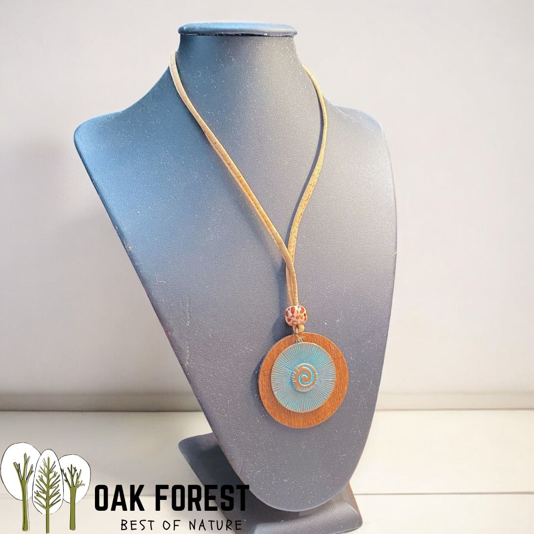 collier en liège - collier en liege - collier liège - collier liege - collier bois- Mandala- collier fantaisie - collier pas cher - idée cadeau noël - idée cadeaux Noel - pendentif - collier coeur - collier vegan - collier femme vegan - collier femme palmier - collier femme feuille portugal - collier bleu femme - collier soleil femme - collier turquoise femme