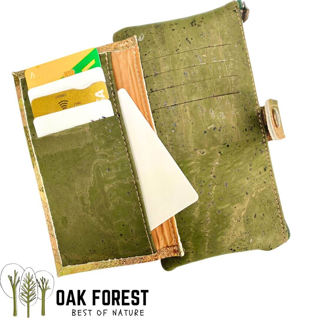 porte monnaie dépliant vegan - porte monnaie femme vegan - porte monnaie homme vegan - porte monnaie compact - portefeuille compact vegan - portefeuille kaki liege - portefeuille liège vegan - portefeuille homme vegan bleu - portefeuille pas cher vegan - portefeuille de poche vegan - petit portefeuille pratique - portefeuille artisanal en liège - portefeuille idée cadeau - fête des mères - fêtes des pères