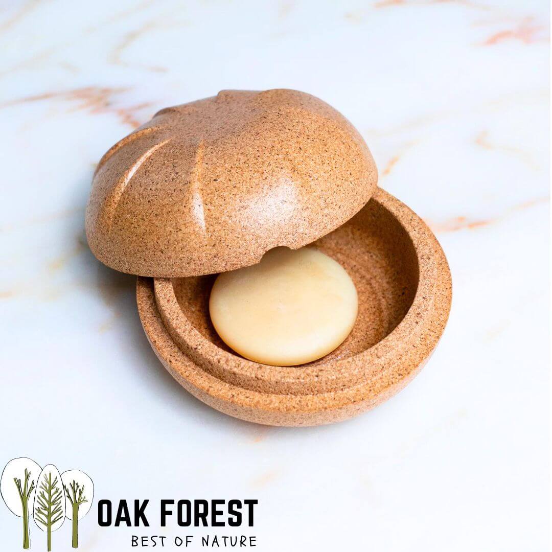 porte savon en liège vegan - boite à savon - boite savon voyage - boite savon ecoresponsable - porte savon naturel - porte savon recyclé - rangement savon - boite transport savon - boite savon salle de sport - boite en liège portugal - accessoire salle de bain naturel