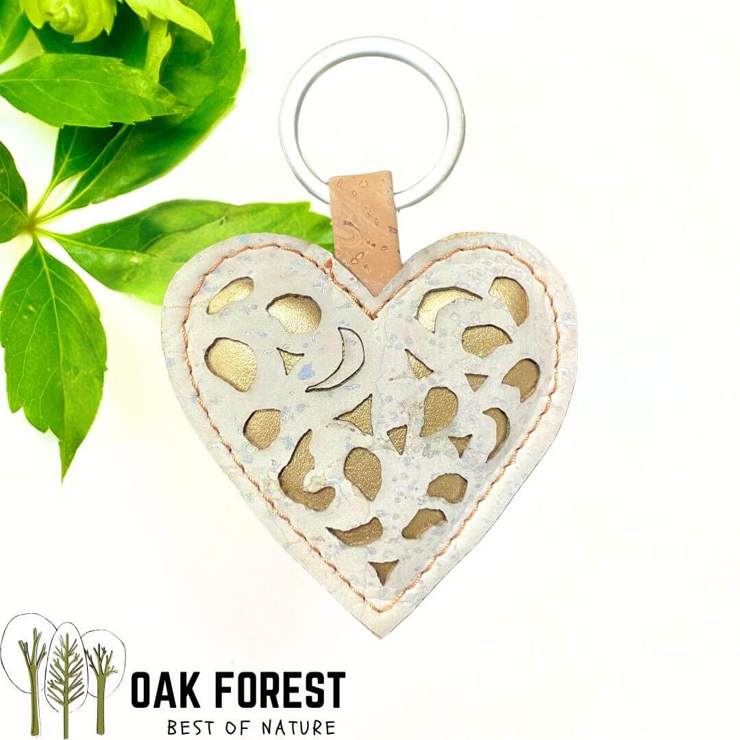 porte clé coeur liege - porte clé liège - fête des mères - fêtes des grands-mères - motif kelsch alsacien - coeur rouge - idée cadeau maman - saint Valentin idée cadeau - coeur en liège portugal - porte clé original - preuve d'amour - porte clé amour