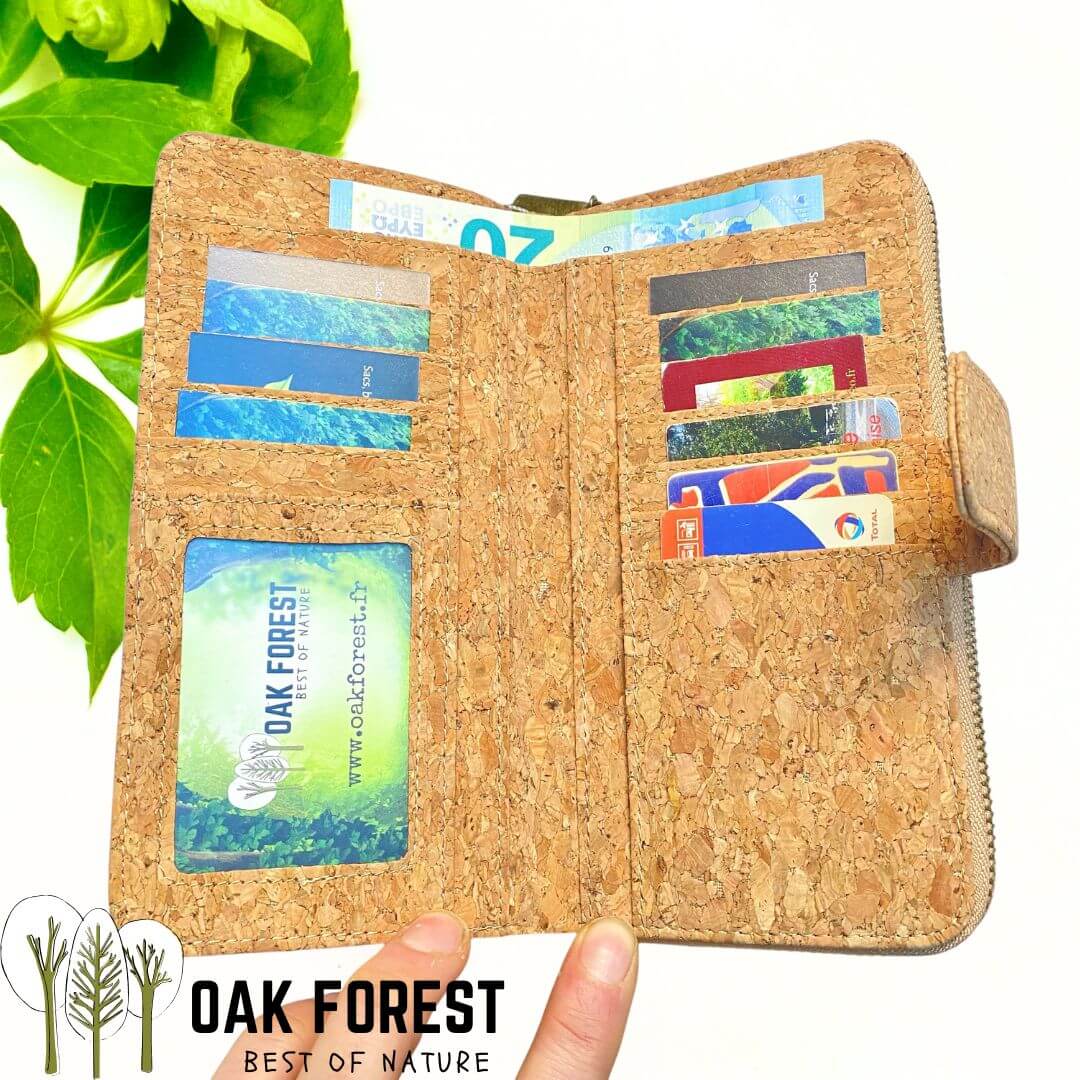 portefeuille liège portugal - portefeuille en liège femme - portefeuille vegan en liège - portefeuille vegan grand format - portefeuille géométrique - idée cadeau - portefeuille femme dépliant liege - portefeuille femme original - portefeuille ecoresponsable femme