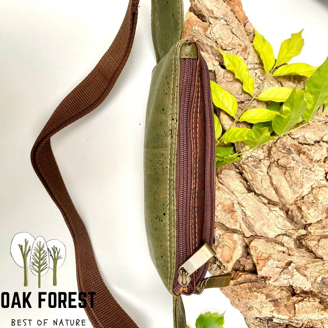 sac banane en liege - sac banane en liège - sac banane homme vegan liege - sac banane femme vegan liège portugal - sac banane vegan - sac banane cuir végétal - sac banane artisanale made in france - sac banane made in Portugal - sac banane cuir de liège