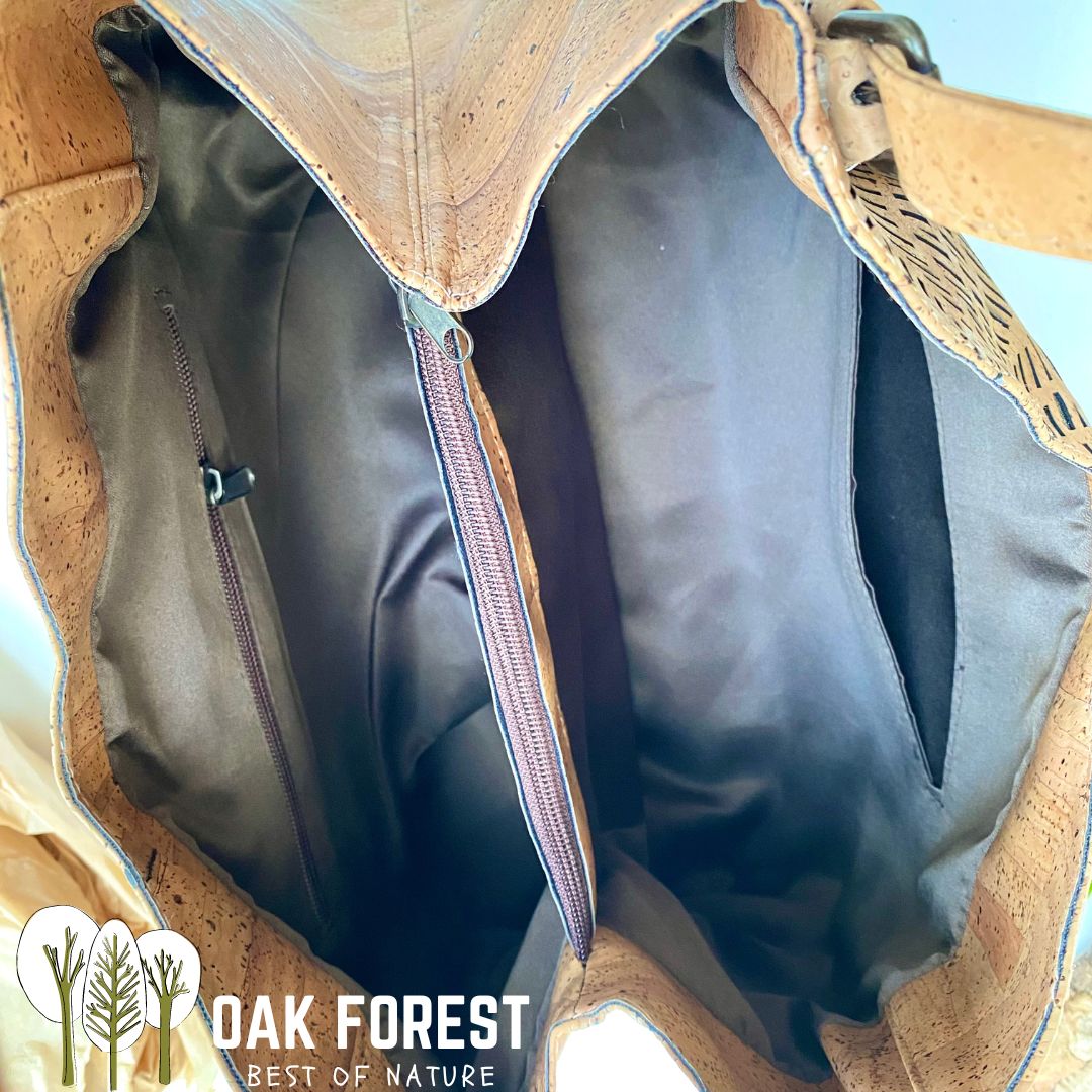 sac en liège - sac bandoulière en liège - sac femme - sac a main femme - sac vegan - sac végétal sac végétarien - sac cuir végétal - sac Portugal sac pas cher - sac tendance - sac en liège France - sac vegan femme - sac léger et pratique - sac naturel - sac artisanal - sac pétillant - sac coloré - sac tendance - sac chic et tendance - nouveau sac 2021 - sac originale - sac bicolore - sac à main haut de gamme made in France - sac vegan made in portugal -