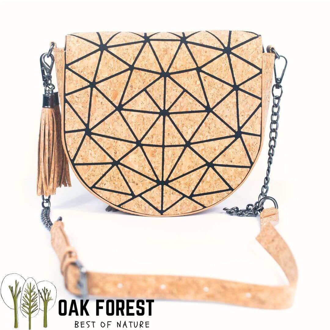 sac en liège - sac en liege - sac bandoulière en liège - sac bandouliere en liege - sac à main liège - sac bandoulière femme - sac origami - sac original - sac vegan - sac cuir végétal - sac bandoulière pas cher - sac bandoulière petit prix- sac naturel - petit sac fille - sac pratique - sac géométrique-sac à main en liège portugal - mode éthique - liège durable - liège écologique - artisanat durable - portugal - arbre de vie - sac naturel femme - idée cadeau écologique - sac vegan femme