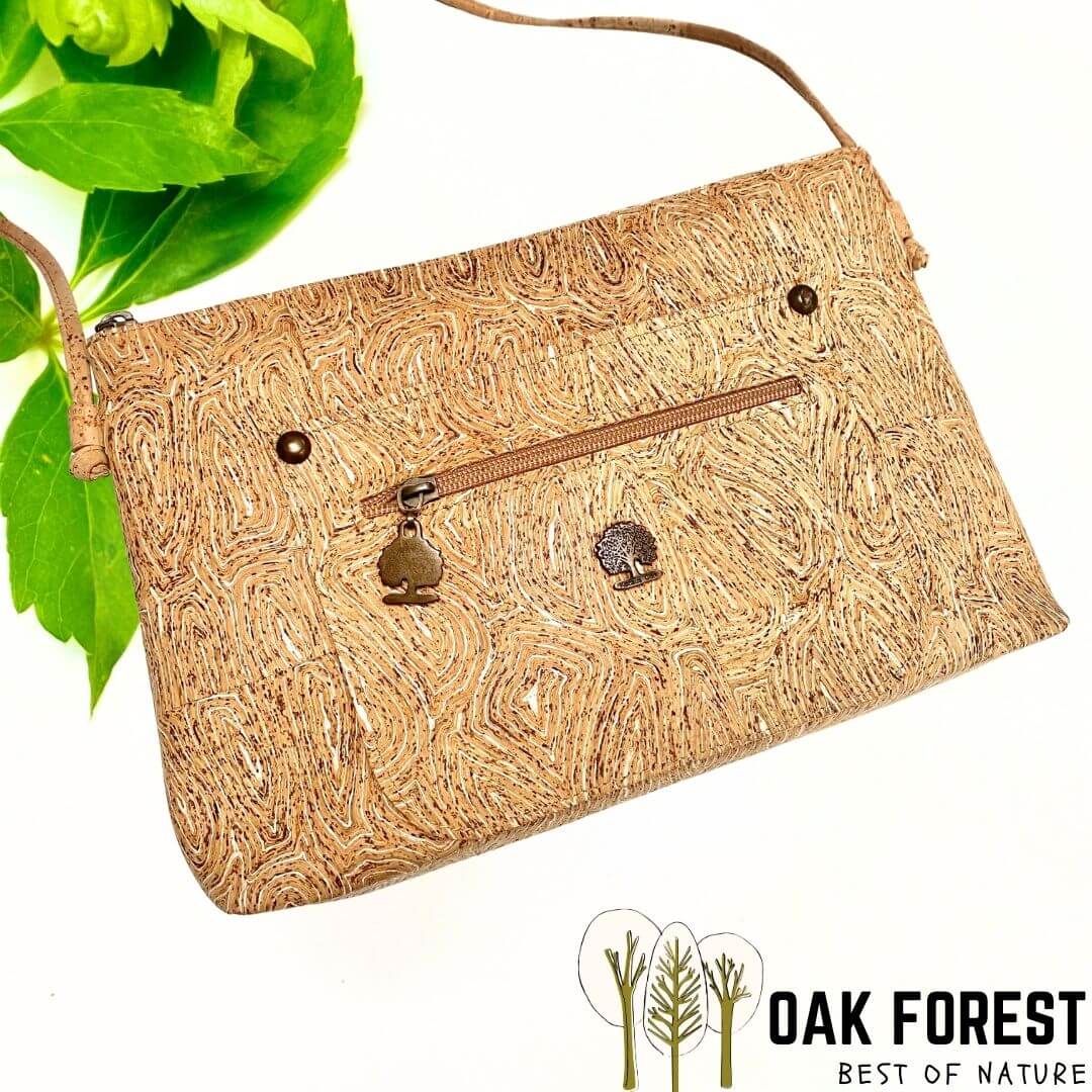 sac bandouliere vegan - sac bleu vegan -sac en liege - sac liege - sac liège - sac en liège portugal - petit sac bandouliere femme vegan - sac cuir végétal - sac cuir vegan - petit sac femme été - sac léger jeune fille - sac bleu fillette - sac à main fillette - sac rouge vegan - sac artisanal portugal - sac fait main France