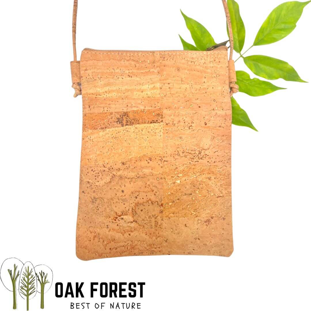 pochette vegan en liege - sac bandouliere liege - sac femme vegan - sac bandoulière en liège - sac liege portugal - pochette légère en liege - pochette cuir végétal - sac bandouliere femme vegan - petit sac léger - petit sac végétal - cuir vegan - pochette en liège