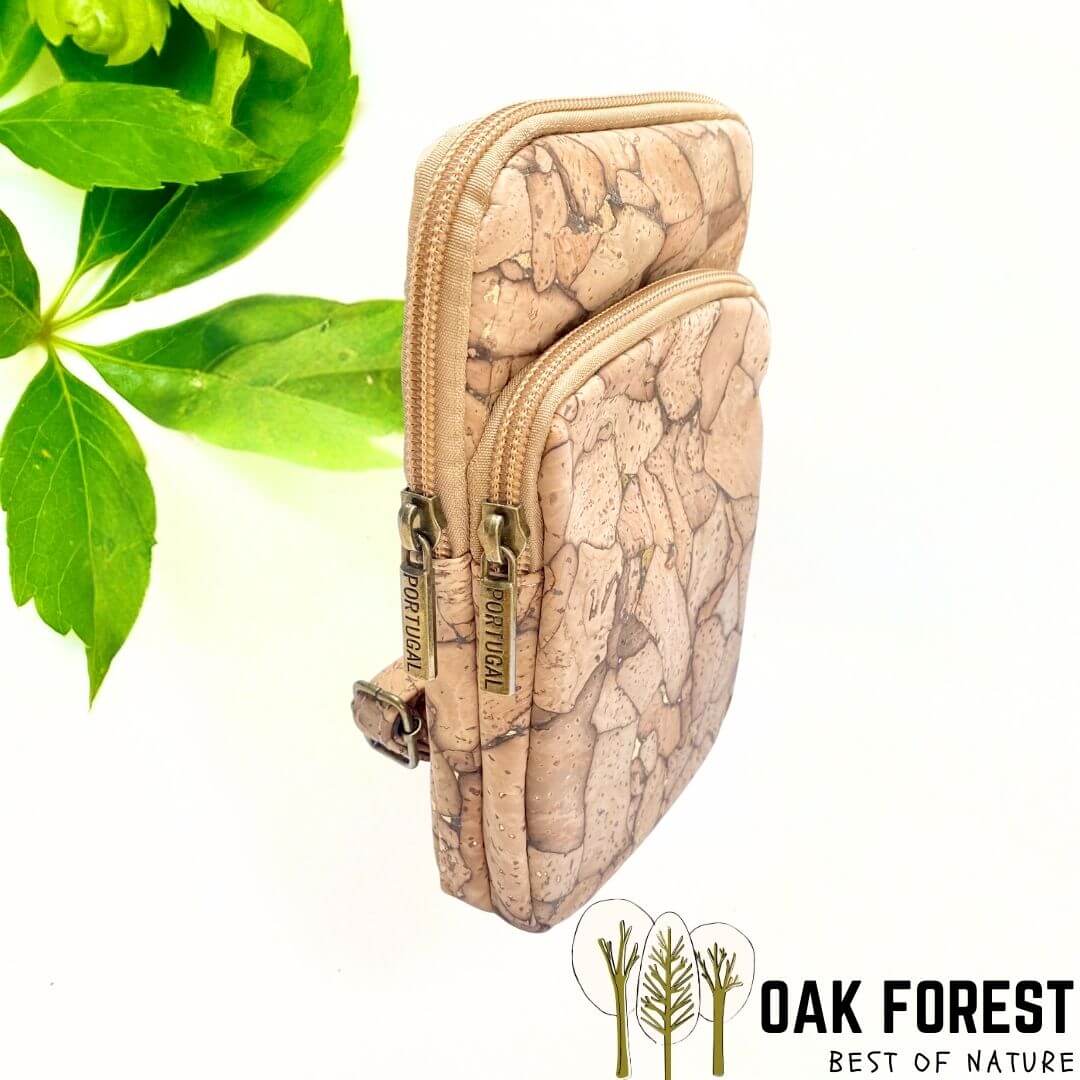 pochette vegan en liege - sac bandouliere liege - sac femme vegan - sac bandoulière en liège - sac liege portugal - pochette légère en liege - pochette cuir végétal - sac bandouliere femme vegan - petit sac léger - petit sac végétal - cuir vegan - pochette en liège