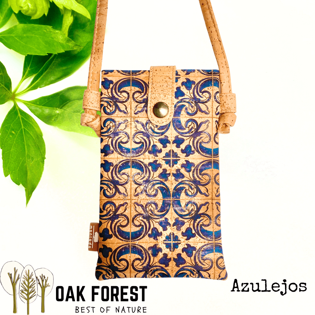 pochette vegan en liege - sac bandouliere liege - sac femme vegan - sac bandoulière en liège - sac liege portugal - pochette légère en liege - pochette cuir végétal - sac bandouliere femme vegan - petit sac léger - petit sac végétal - cuir vegan - pochette en liège - sac en liege léger - pochette fillette été - pochettes colorées été fille - sac femme vegan - sac caramel - sac camel vegan - sac montado - pochette montado