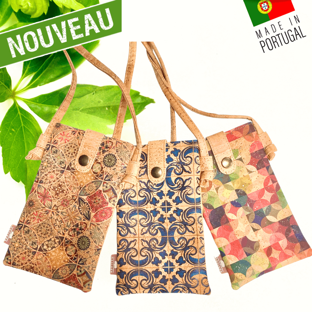 pochette vegan en liege - sac bandouliere liege - sac femme vegan - sac bandoulière en liège - sac liege portugal - pochette légère en liege - pochette cuir végétal - sac bandouliere femme vegan - petit sac léger - petit sac végétal - cuir vegan - pochette en liège - sac en liege léger - pochette fillette été - pochettes colorées été fille - sac femme vegan - sac caramel - sac camel vegan - sac montado - pochette montado