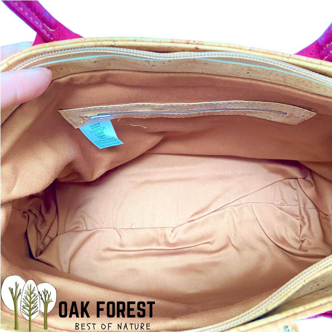 sac en liège - sac en liege - sac bandoulière en liège - sac bandouliere en liege - sac à main liège - sac bandoulière femme - sac origami - sac original - sac vegan - sac cuir végétal - sac bandoulière pas cher - sac bandoulière petit prix- sac naturel - petit sac fille - sac pratique - sac à main en liège portugal - mode éthique - liège durable - liège écologique - artisanat durable - portugal - arbre de vie - sac naturel femme - idée cadeau écologique - sac vegan femme - sac rouge coeur