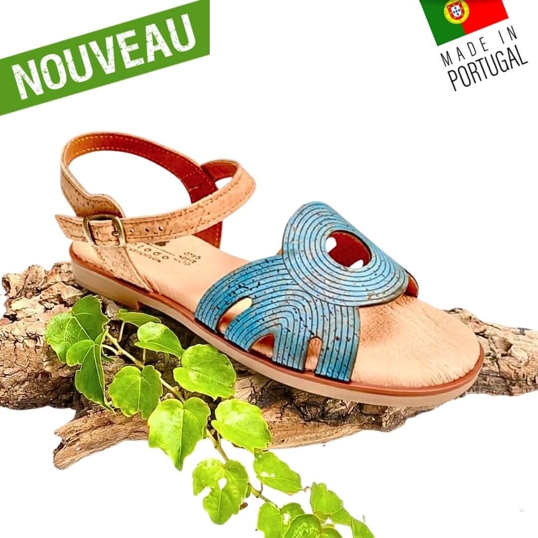 Sandale Ondina en liège turquoise avec motif vague gravé et bride cheville liège naturel