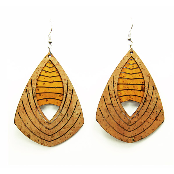 Boucles d'oreilles liège - boucle d'oreille liege - boucles d'oreilles bois - origami - colombes - boucles d'oreilles Vegan - Boucles d'oreilles fantaisie - Boucles d'oreilles légères - Boucles d'oreilles Portugal - Boucles d'oreilles légères - Boucles d'oreilles naturelles - Boucle d'oreille rouge