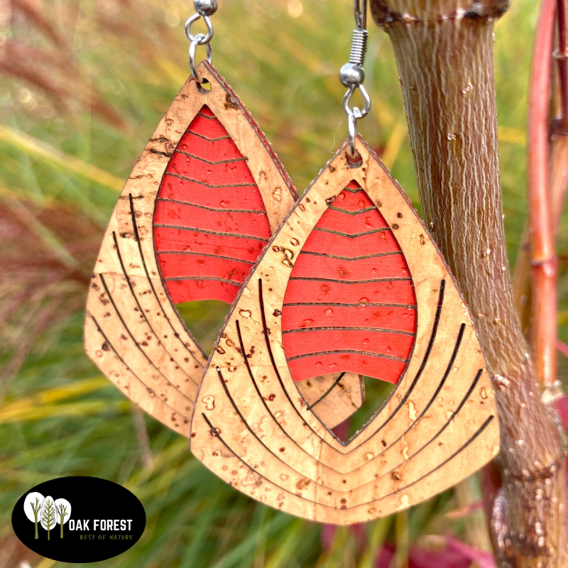 Boucles d'oreilles liège - boucle d'oreille liege - boucles d'oreilles bois - origami - colombes - boucles d'oreilles Vegan - Boucles d'oreilles fantaisie - Boucles d'oreilles légères - Boucles d'oreilles Portugal - Boucles d'oreilles légères - Boucles d'oreilles naturelles - Boucle d'oreille rouge