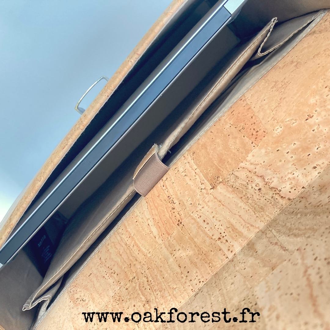 pochette homme vegan - sac homme vegan liege - sac professeur en liege - sac liege portugal - sac léger pour élève - sac écolier en liège