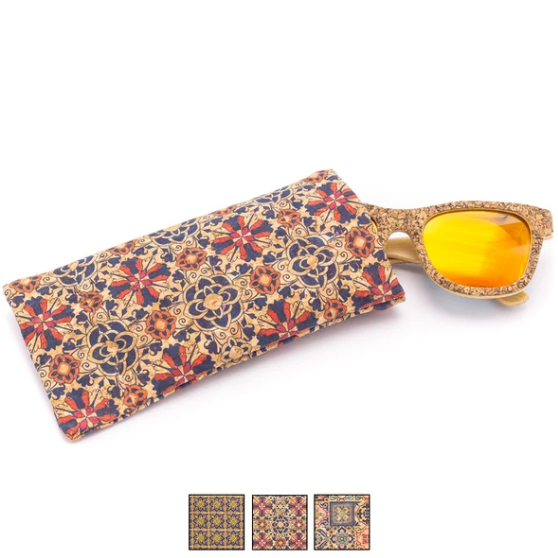 étui à lunettes en liège - étui en liège - pochette en liège - boite à lunette en liège - protège lunettes en liège - boite à lunette vegan - étui à lunettes vegan - protection lunettes de soleil en liège - range lunettes de vue - range lunettes de soleil - ranger ses lunettes - étui en lunette original - étui a lunette végétal