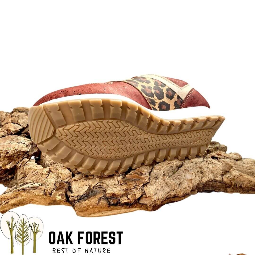 semelle à crampons pour les Baskets femme vegan Fauve en liège imprimé léopard, 