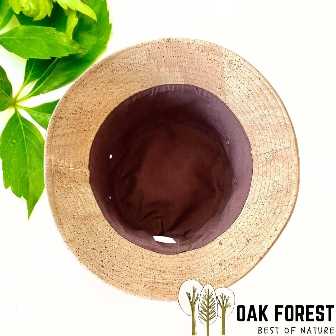 chapeau beret - béret - béret femme - béret homme - béret vegan - béret vegan homme - béret français - bérets - béret chapeau - chapeau beret homme - casquette homme - béret liège - beret liege - béret en liege - beret en liege - casquettes bérets homme - béret cuir végétal - beret femme cuir végétal - cuir vegetal - bonnet béret - casquette vegan - chapeau en liège - chapeau marron homme - chapeau Indiana Jones - chapeau Panama homme vegan - chapeau femme liege portugal - chapeau pêcheur - bob 