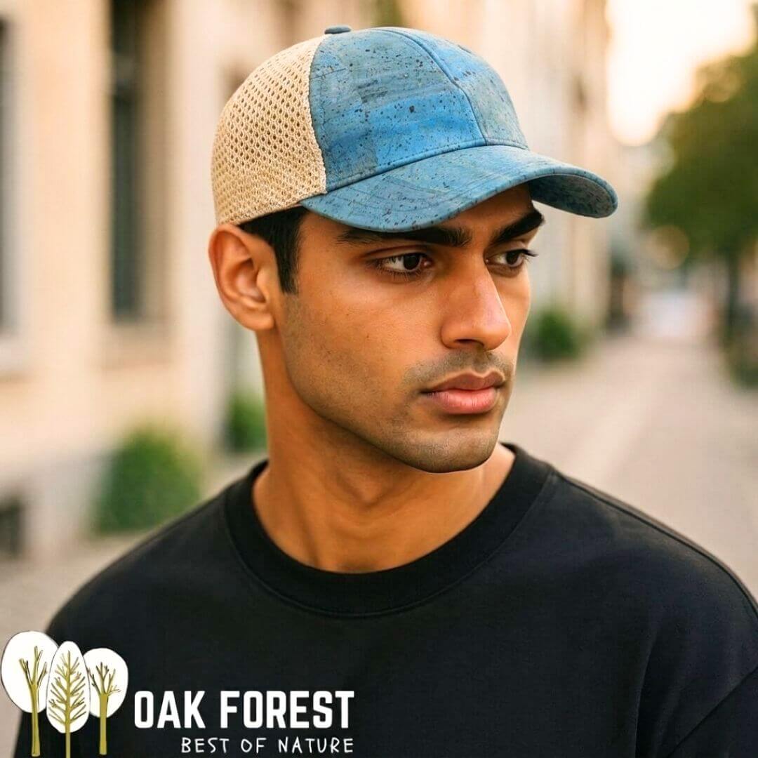 Casquette Azur en liège bleu portée, style trucker bicolore