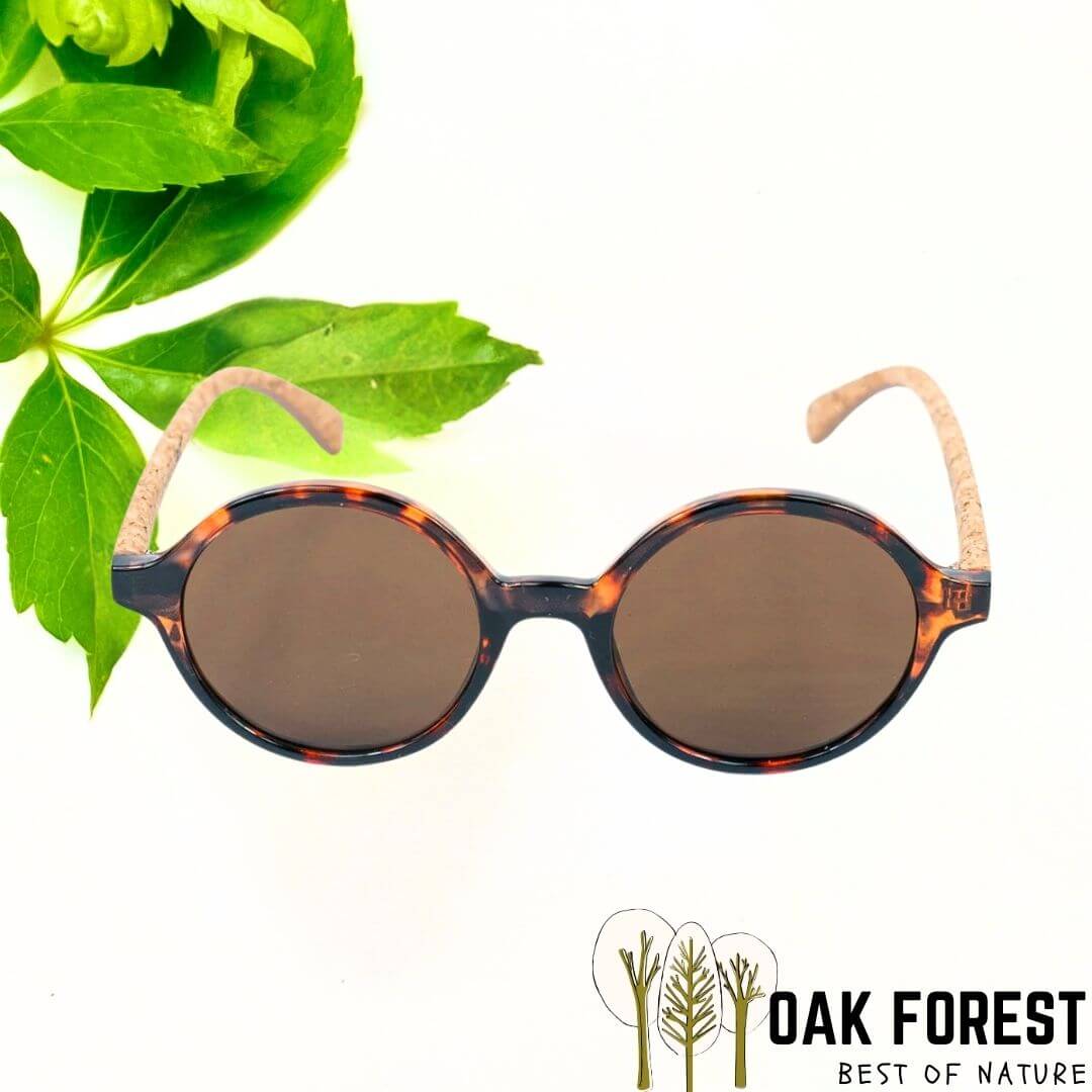 lunette de soleil en liège - lunettes de soleil en liège - lunettes de soleil en liege - lunette de soleil en liege - lunettes vegan - lunette vegan - lunettes artisanales - lunettes bois - lunettes en bois - lunettes de soleil stylées - lunettes de soleil liège - lunettes de soleil tendances - lunettes femme - lunettes homme - lunettes mixte soleil - lunette mixte soleil vegan