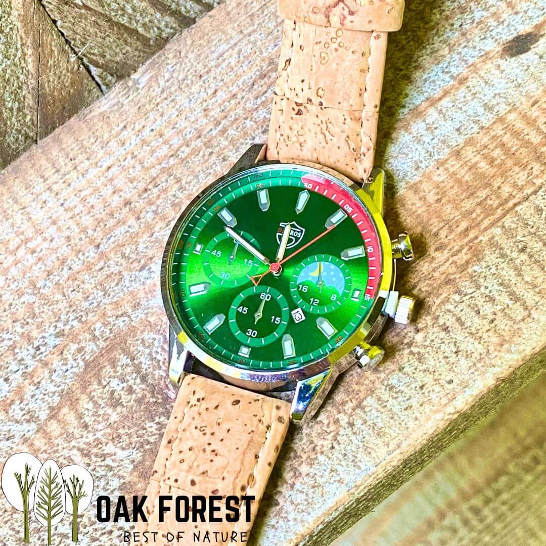 montre homme vegan liege - montre homme kaki - montre made in France - idée cadeau homme - montre vintage vegan - montre alu brossé - montre pas cher - fêtes des pères - made in portugal - montre naturelle - montre éthique - montre eco-responsable - montre homme verte
