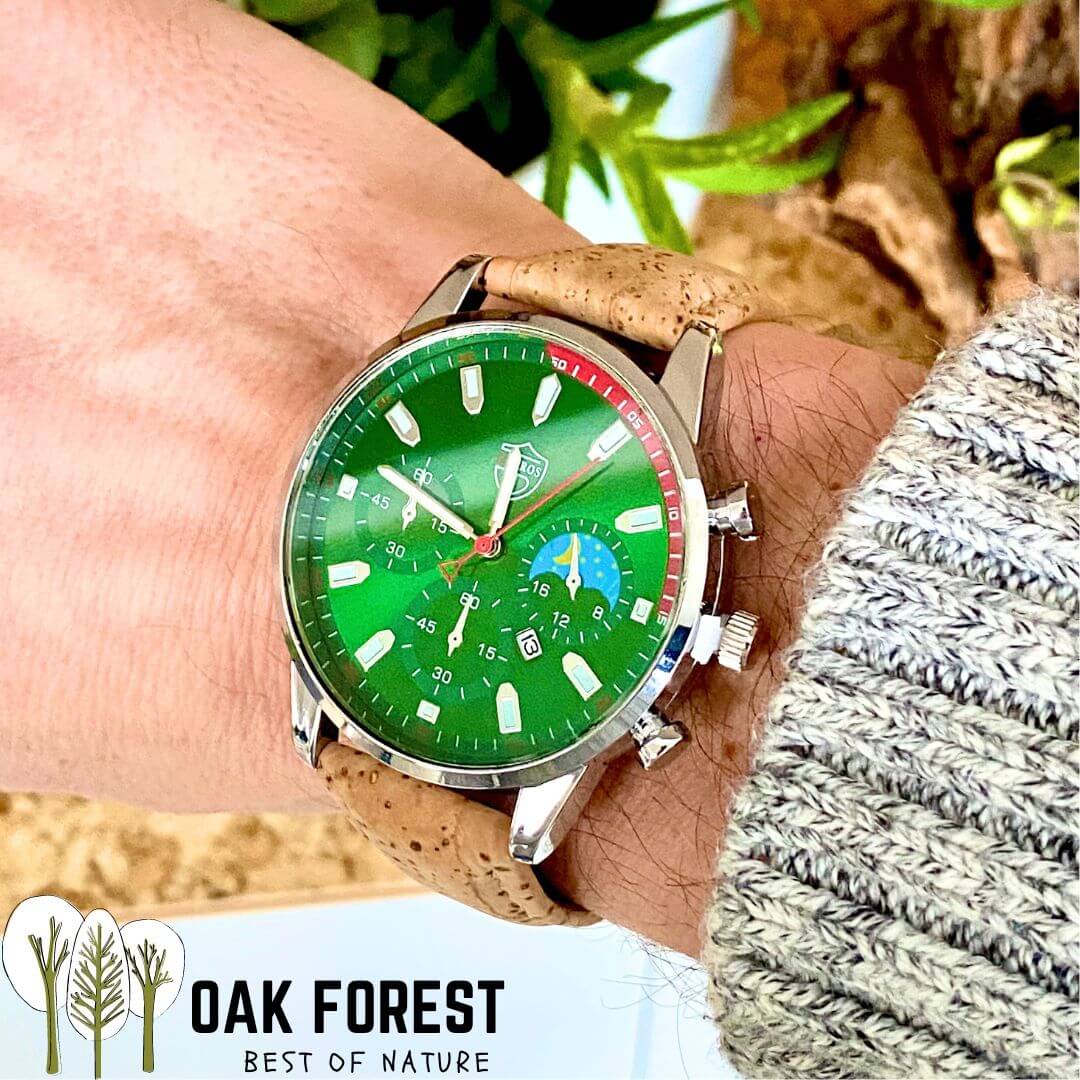 montre homme vegan liege - montre homme kaki - montre made in France - idée cadeau homme - montre vintage vegan - montre alu brossé - montre pas cher - fêtes des pères - made in portugal - montre naturelle - montre éthique - montre eco-responsable - montre homme verte
