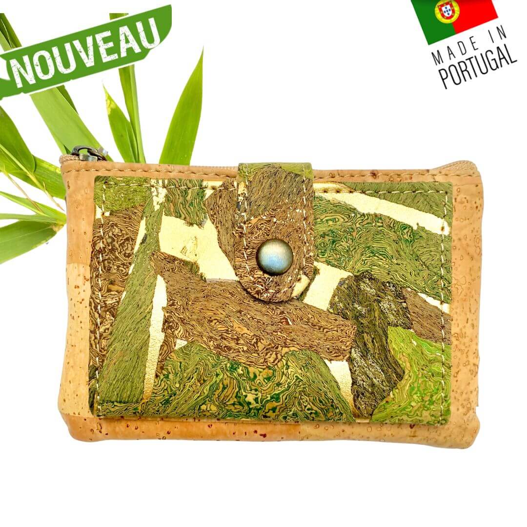 porte monnaie dépliant vegan - porte monnaie femme vegan - porte monnaie homme vegan - porte monnaie compact - portefeuille compact vegan - portefeuille kaki liege - portefeuille liège vegan - portefeuille homme vegan bleu - portefeuille pas cher vegan - portefeuille de poche vegan - petit portefeuille pratique - portefeuille artisanal en liège - portefeuille idée cadeau - fête des mères - fêtes des pères