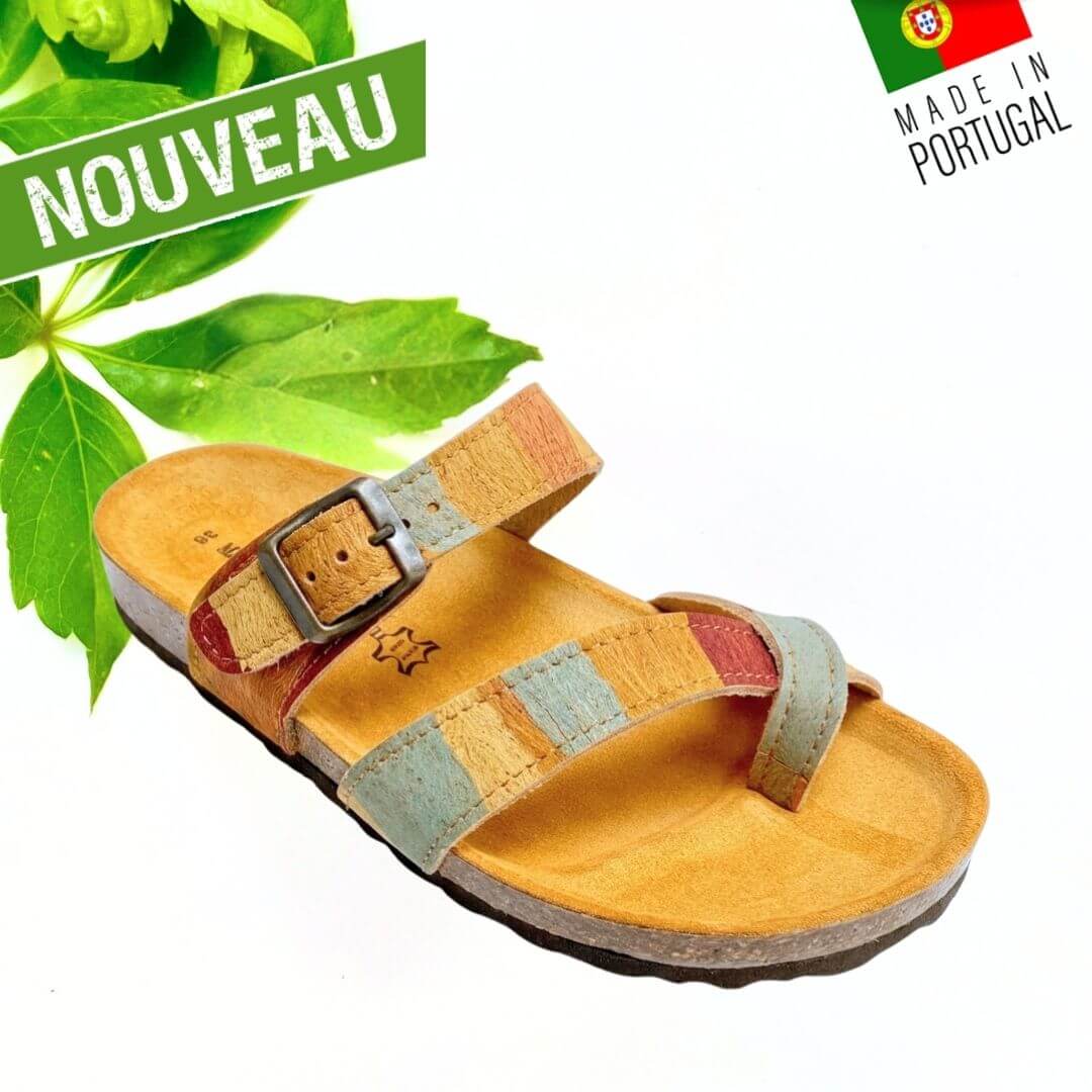 Paire de sandales Safari en liège patchwork vert sauge rouge brique et naturel, vue de dessus