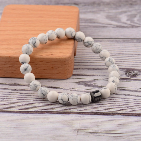 White natural stone beaded bracelet