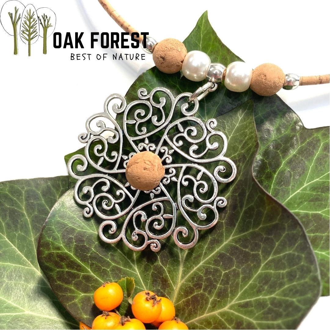 collier femme vegan en liege - collier naturel artisanal portugal - collier liege arabesque - fête des mères - idée cadeau