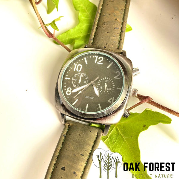 montre homme vegan liege - montre homme kaki - montre made in France - idée cadeau homme - montre vintage vegan - montre alu brossé - montre pas cher - fêtes des pères - made in portugal - montre naturelle - montre éthique - montre eco-responsable