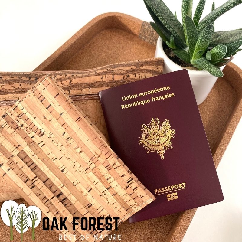 etui passeport vegan - etui passport vegan - etui passeport liège - etui passeport portugal - protege passeport rouge - protège passeport bois - cuir végétal - pochette passeport - couvre passeport - accessoire en liège
