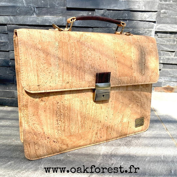 pochette homme vegan - sac homme vegan liege - sac professeur en liege - sac liege portugal - sac léger pour élève - sac écolier en liège