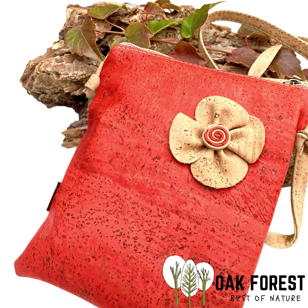 pochette vegan en liege - sac bandouliere liege - sac femme vegan - sac bandoulière en liège - sac liege portugal - pochette légère en liege - pochette cuir végétal - sac bandouliere femme vegan - petit sac léger - petit sac végétal - cuir vegan - pochette en liège