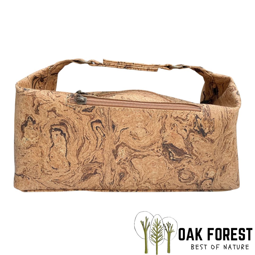 trousse de toilette homme vegan - trousse de toilette liege portugal - trousse de toilette femme vegan - trousse de toilettes vegan - trousse de voyage homme - trousse de voyage femme vegan - trousse de toilette montado - trousse de toilette légère - pochette de voyage en liege - trousse liege - trousse maquillage vegan- trousse maquillage femme liege - trousse maquillage liège - trousse de rangement liège