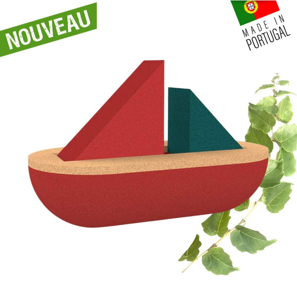 bateau voilier en liège ELOU Portugal - bateau en bois pour enfant - jouets en liege - jouet en bois - voilier en bois - voilier en liège ELOU - idée cadeau - jouet pour le bain - Jouet éthique artisanal - jouet garçon - jeu extérieur enfants